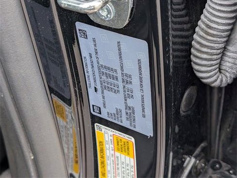 Used 2022 Chevrolet Suburban RST w/ Luxury Package image 16