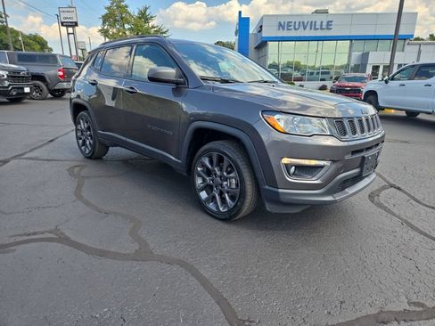 Used 2021 Jeep Compass Latitude AWD/4WD image 1