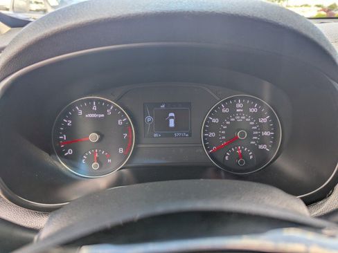 Used 2020 Kia Sportage LX AWD/4WD image 15
