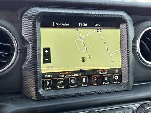 Used 2022 Jeep Wrangler Unlimited Sahara w/ Cold Weather Group image 25