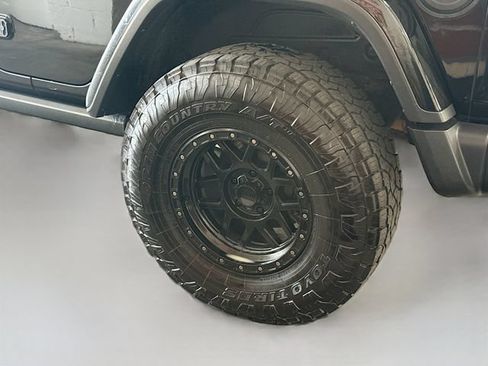 Used 2019 Jeep Wrangler Unlimited Rubicon AWD/4WD image 31