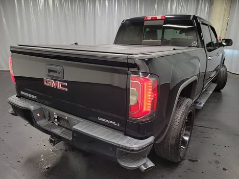 Used 2017 GMC Sierra 1500 Denali AWD/4WD image 9