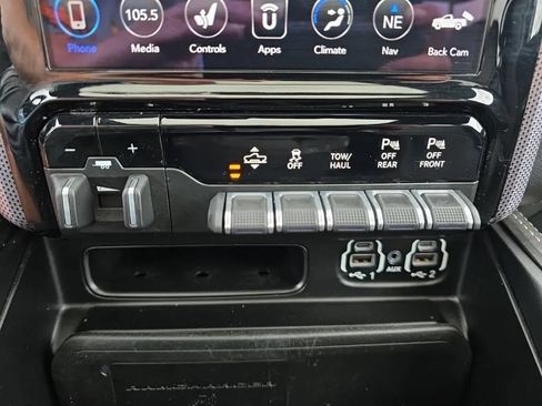 Used 2020 RAM 1500 Limited AWD/4WD image 30