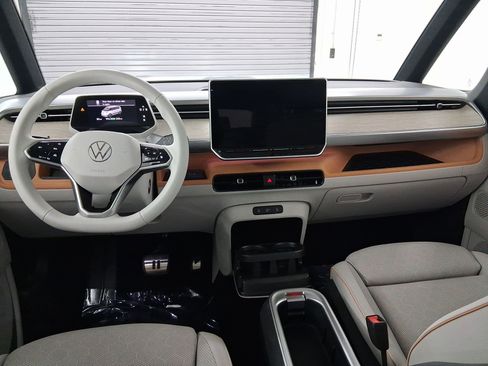 Used 2025 Volkswagen ID. Buzz 1st Edition image 4