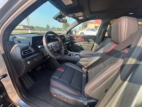 New 2026 Chevrolet Traverse RS FWD image 10