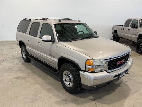 Used 2005 GMC Yukon XL 2500 SLT w/ SLT Preferred Equipment Group AWD/4WD image 6