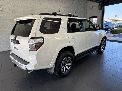 Used 2020 Toyota 4Runner TRD Off-Road AWD/4WD image 8