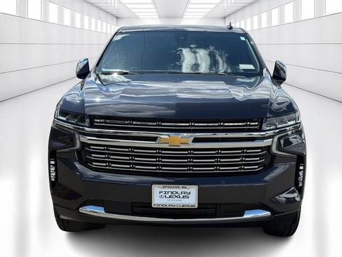 Used 2022 Chevrolet Suburban Premier RWD image 2