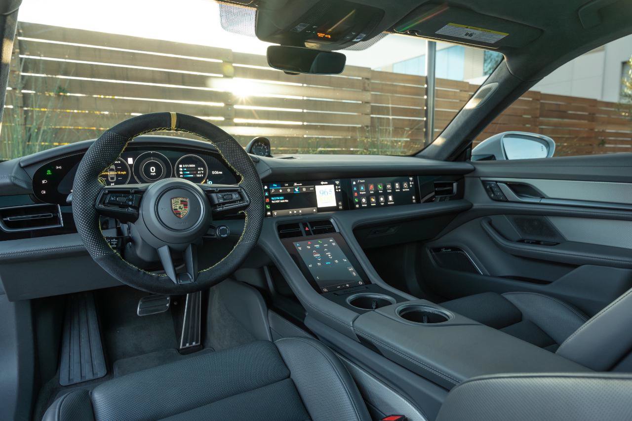 Used 2022 Porsche Taycan Turbo S AWD/4WD image 71
