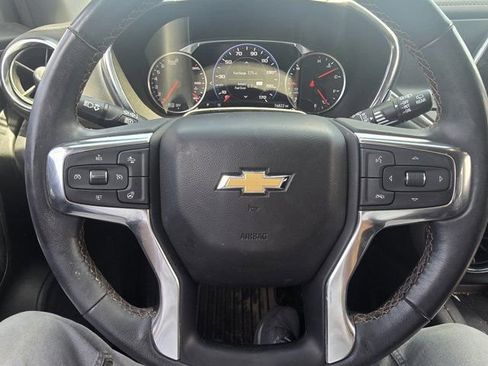 Used 2022 Chevrolet Blazer Premier w/ Enhanced Convenience Package FWD image 12