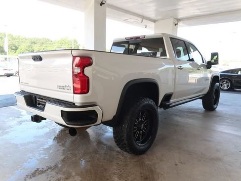 Used 2023 Chevrolet Silverado 2500 High Country w/ Z71 Off-Road Package AWD/4WD image 10