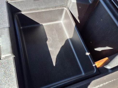 Used 2019 Chevrolet Traverse LT w/ LT Premium Package image 13