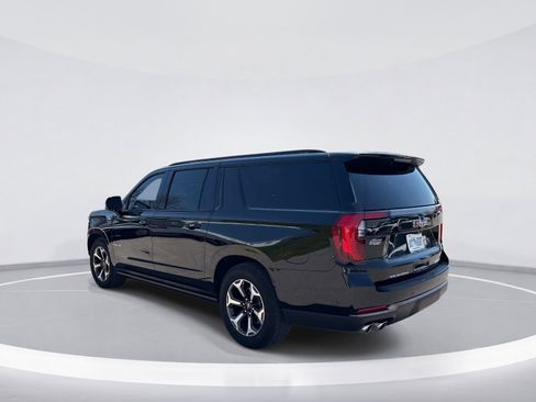 Used 2026 GMC Yukon XL AT4 Ultimate image 6