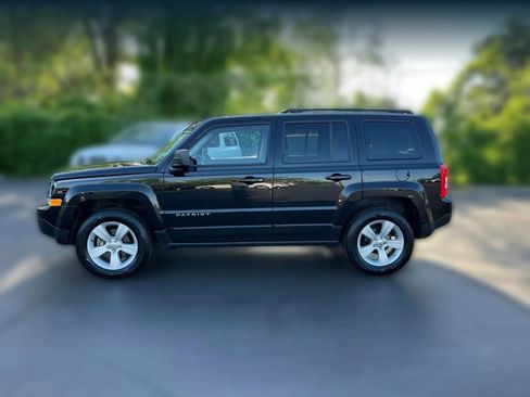 Used 2015 Jeep Patriot Sport w/ Power Value Group AWD/4WD image 2