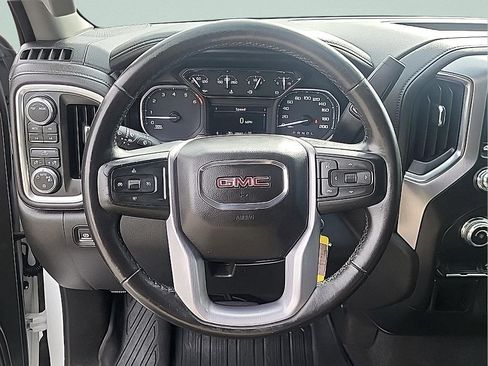 Used 2022 GMC Sierra 1500 SLE w/ X31 Off-Road Package AWD/4WD image 16
