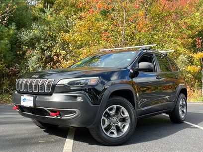 Used 2019 Jeep Cherokee Trailhawk w/ Cold Weather Group