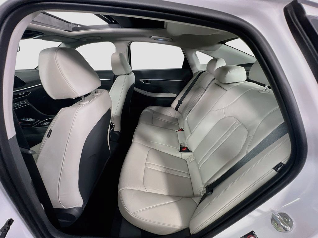 Certified 2022 Hyundai Sonata Limited w/ Cargo Package FWD image 25