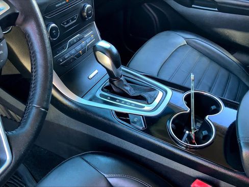 Used 2017 Ford Edge SEL w/ Equipment Group 201A image 15