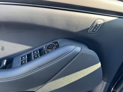 Used 2023 Ford Mustang Mach-E Select image 15