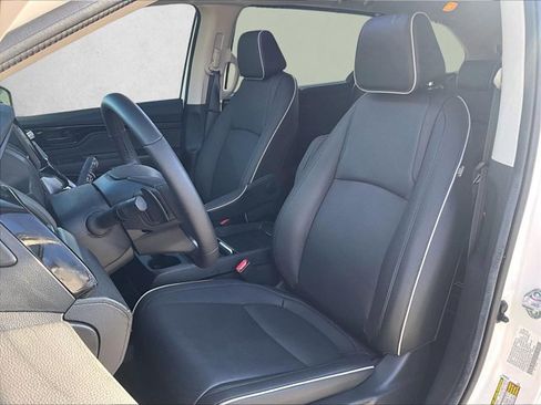 Used 2025 Honda Odyssey Touring image 25