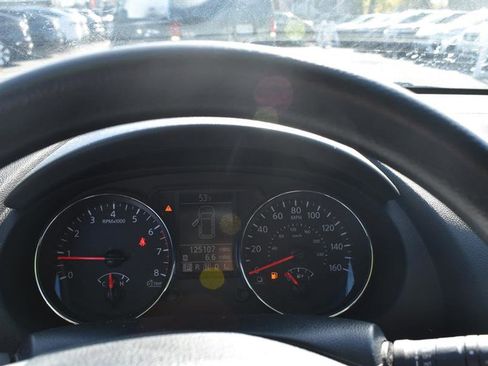 Used 2012 Nissan Rogue SV w/ Premium Pkg image 14