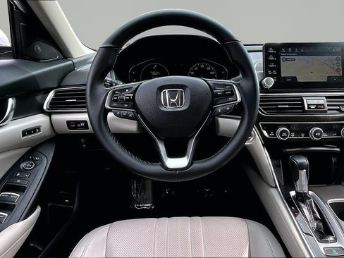 Used 2018 Honda Accord EX-L image 9