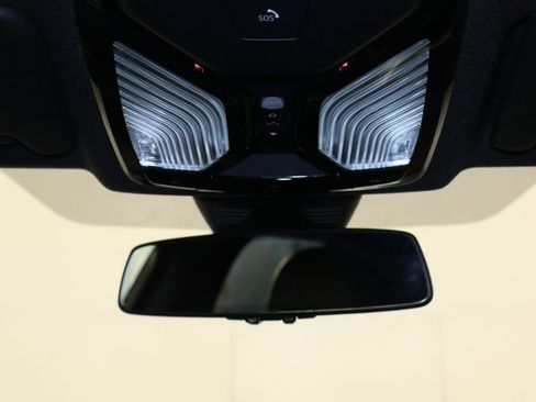Used 2024 BMW 330i Sedan RWD image 25