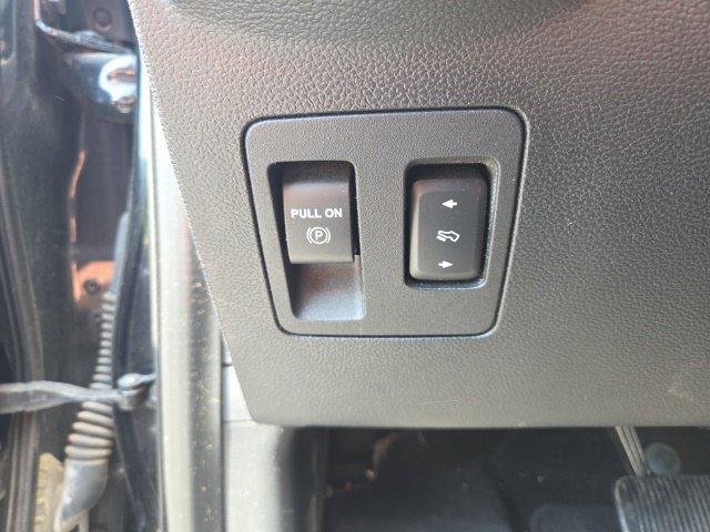 Used 2019 Ford F150 XLT w/ Equipment Group 302A Luxury AWD/4WD image 16