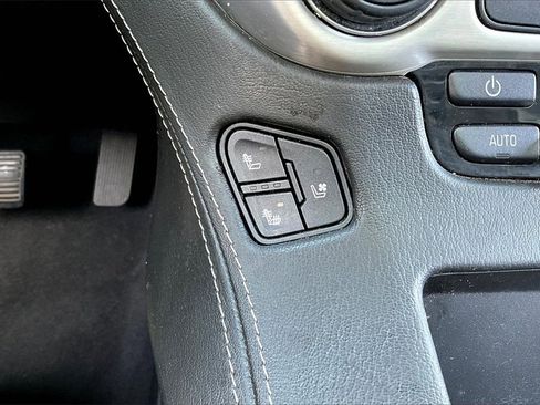 Used 2020 GMC Yukon SLT w/ Open Road Package image 24