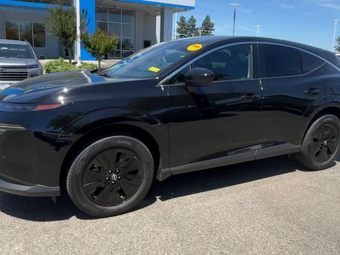 Used 2025 Nissan Murano SV FWD image 3