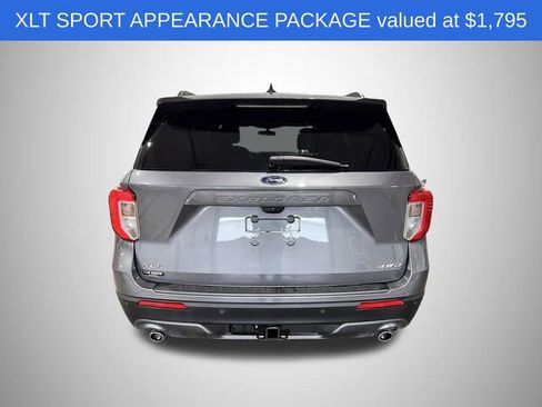 Used 2022 Ford Explorer XLT w/ Equipment Group 202A image 3