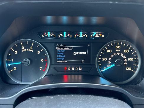 Used 2018 Ford F150 XLT w/ Equipment Group 302A Luxury AWD/4WD image 19