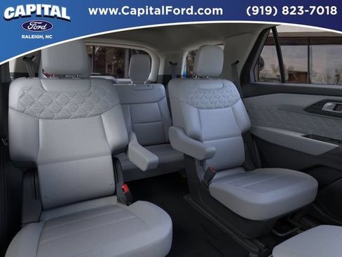 New 2026 Ford Explorer Platinum w/ LUX Leather Package AWD/4WD image 11