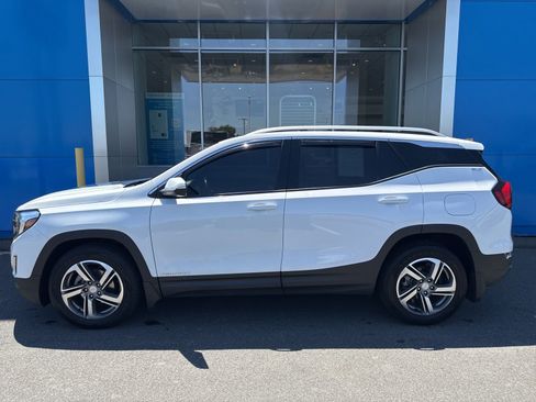 Used 2021 GMC Terrain SLT w/ Infotainment Package II AWD/4WD image 9