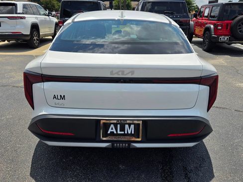 Used 2025 Kia K4 FWD image 10