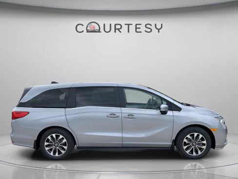 Used 2021 Honda Odyssey EX-L image 7