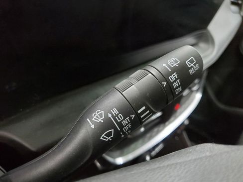 Used 2024 Buick Encore GX Preferred FWD image 35