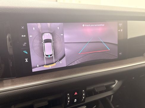 Certified 2025 Porsche Cayenne AWD/4WD image 26