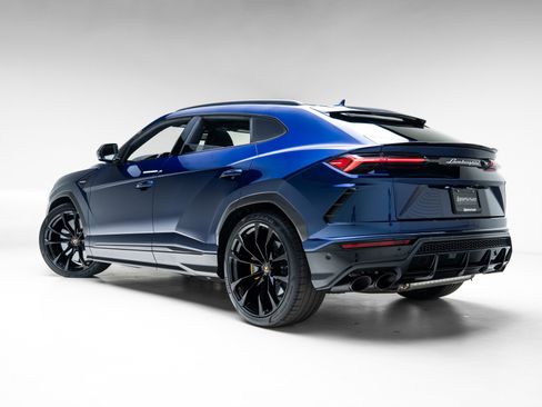 Used 2022 Lamborghini Urus image 48