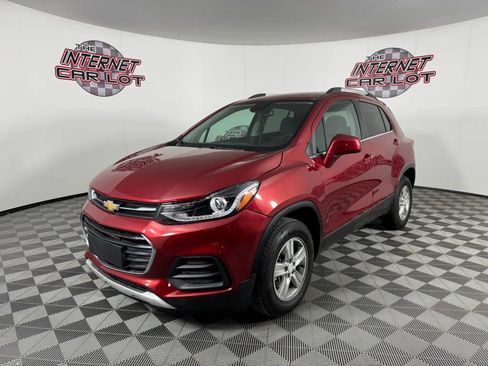 Used 2020 Chevrolet Trax LT AWD/4WD image 3