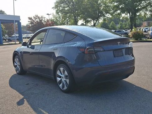 Used 2023 Tesla Model Y Long Range AWD/4WD image 4