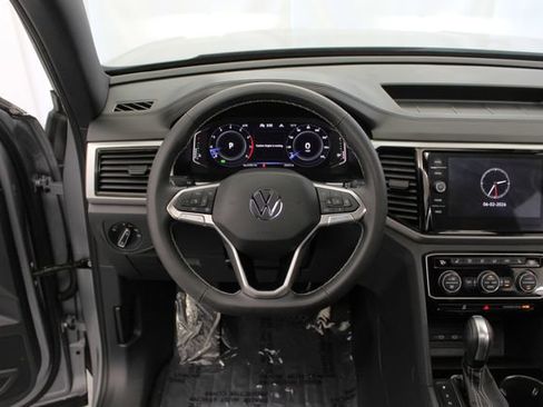 Used 2023 Volkswagen Atlas Cross Sport SE w/ Panoramic Sunroof Package AWD/4WD image 27
