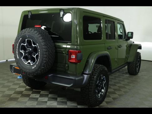 Used 2023 Jeep Wrangler Unlimited Rubicon 4xe w/ Cold Weather Group AWD/4WD image 18