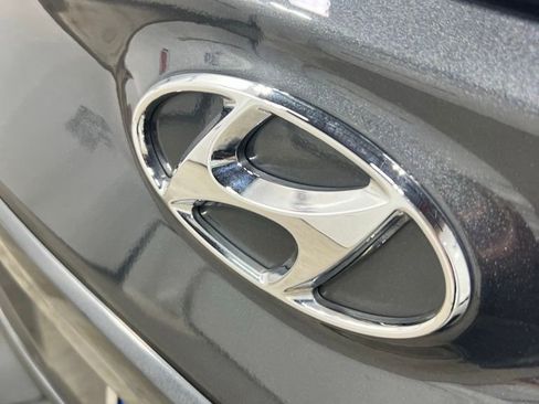 Used 2020 Hyundai Kona SE AWD/4WD image 11