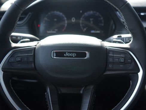 New 2026 Jeep Grand Cherokee Altitude image 14