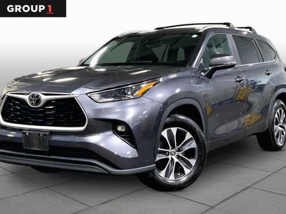 Used 2023 Toyota Highlander XLE