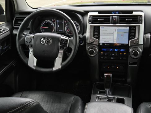 Used 2022 Toyota 4Runner Limited RWD image 19