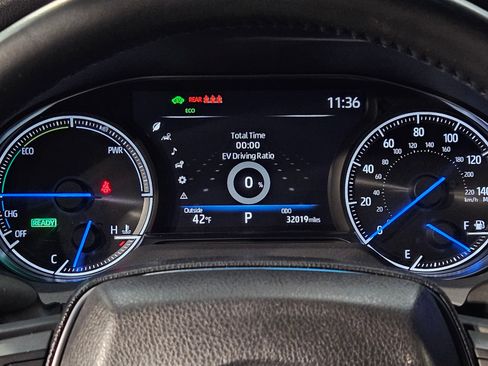 Certified 2024 Toyota Venza XLE image 15