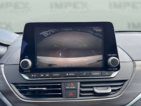 Used 2026 Nissan Altima 2.5 SV FWD image 10