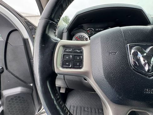 Used 2018 RAM 1500 Laramie image 19